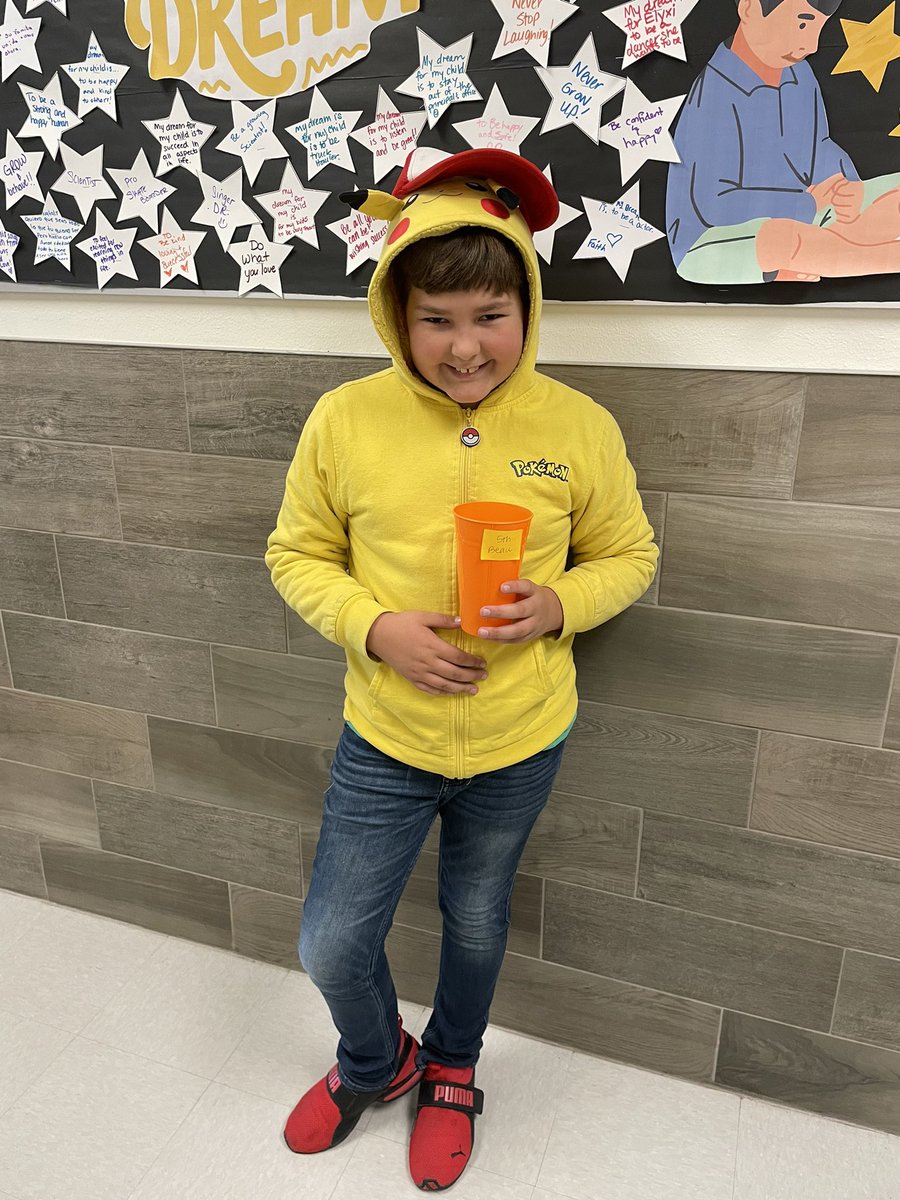 GomezPatlan2020's tweet photo. Red Ribbon Week! Hats off to being drug free 🧢 These kids have been so excited! Can’t wait to see our superhero’s tomorrow😊 Don’t forget about academic night and our Trunk or Treat! @PatlanES https://t.co/ABCzLzueHR