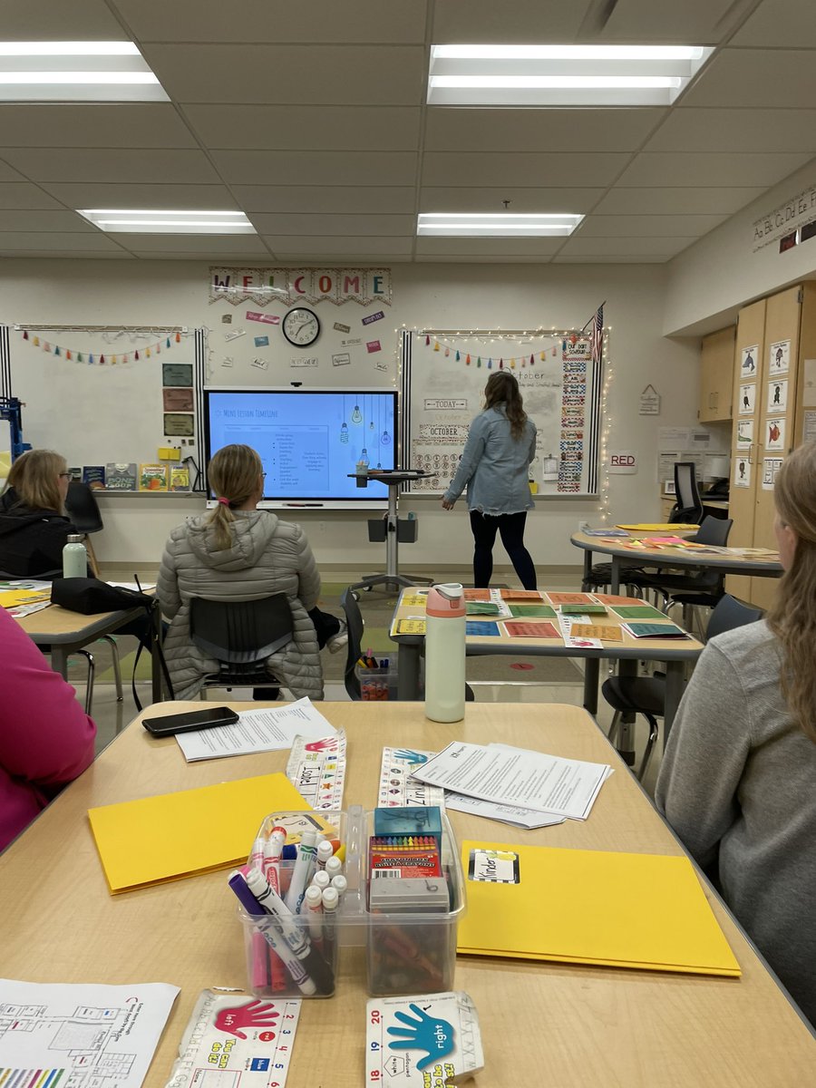 megjhunter's tweet photo. #LTProud of these @MS_LincolnTrail teachers that presented at our K-5 Curriculum Night! https://t.co/kC1xBvjUxg