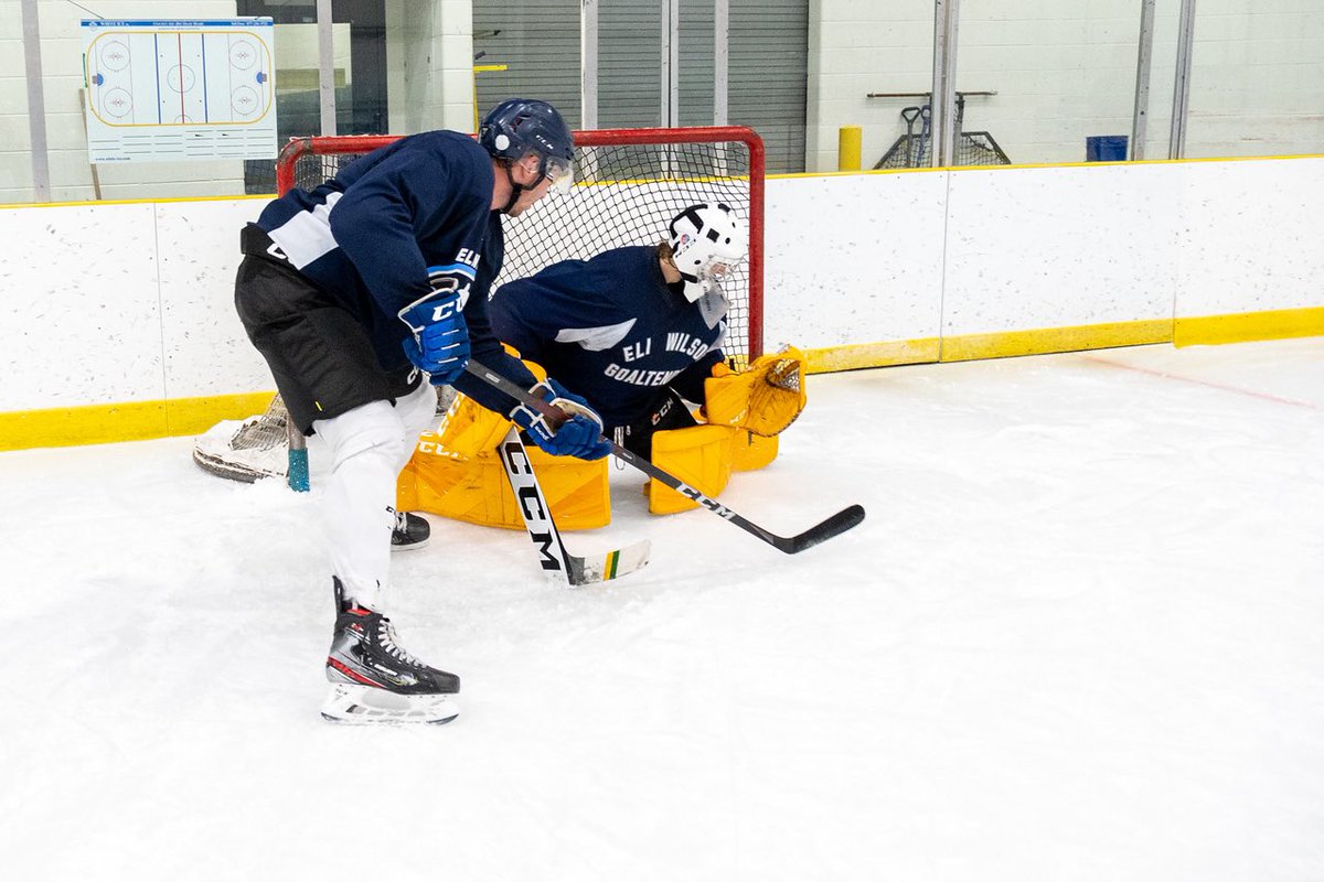 EliWilsonG's tweet photo. Pads flat. Head over top of the puck. Trust your position. Compete. #ItsAboutSkill https://t.co/TNaFdVsDYC