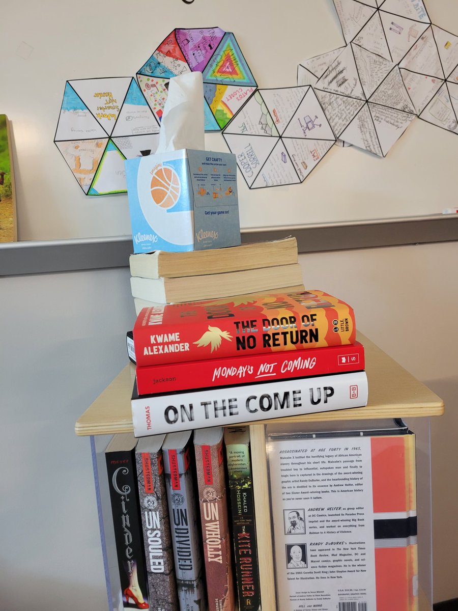 MsBarnhardt's tweet photo. I've said it before, but it's so worth repeating: CRHS has the best parents. Thankful for new books for our class library. https://t.co/VXqFgHTzAL