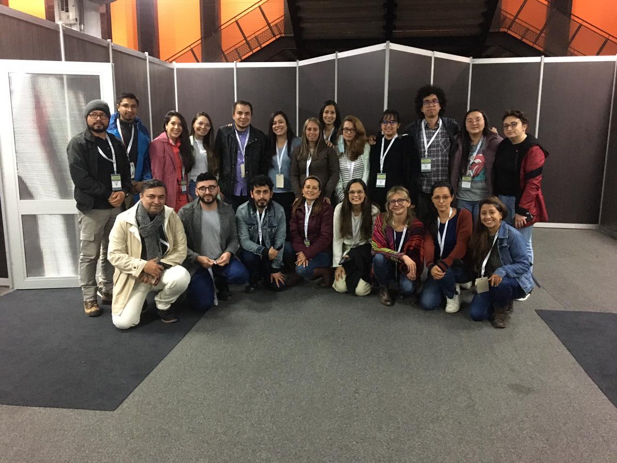 solsilvanazb's tweet photo. Este fue mi grupo maravilloso en estos dos días de taller de análisis espacial de datos en salud.
#InformaciónParaLaAcción
Comprometidos y dispuestos a ver el bosque y no los árboles para salvar el mayor número de vidas posibles.
Gracias a todos.
#epitwitter
#SpacialAnalisis
#Gis https://t.co/VoOSZ4q8uB