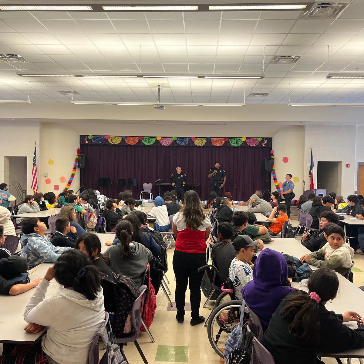 RogersAcademySAISD (@willrogerssaisd) on Twitter photo Red Ribbon Week started off in a big way with a visit from SAPD and McGruff!  #wearewillrogers Red Ribbon Week started off in a big way with a visit from SAPD and McGruff!  #wearewillrogers