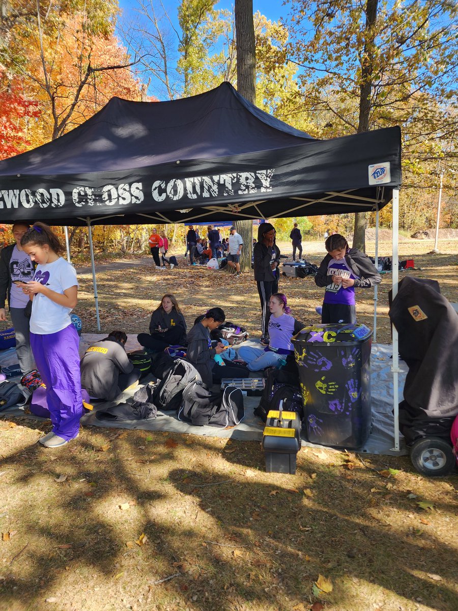 LHS Cross Country tweet media