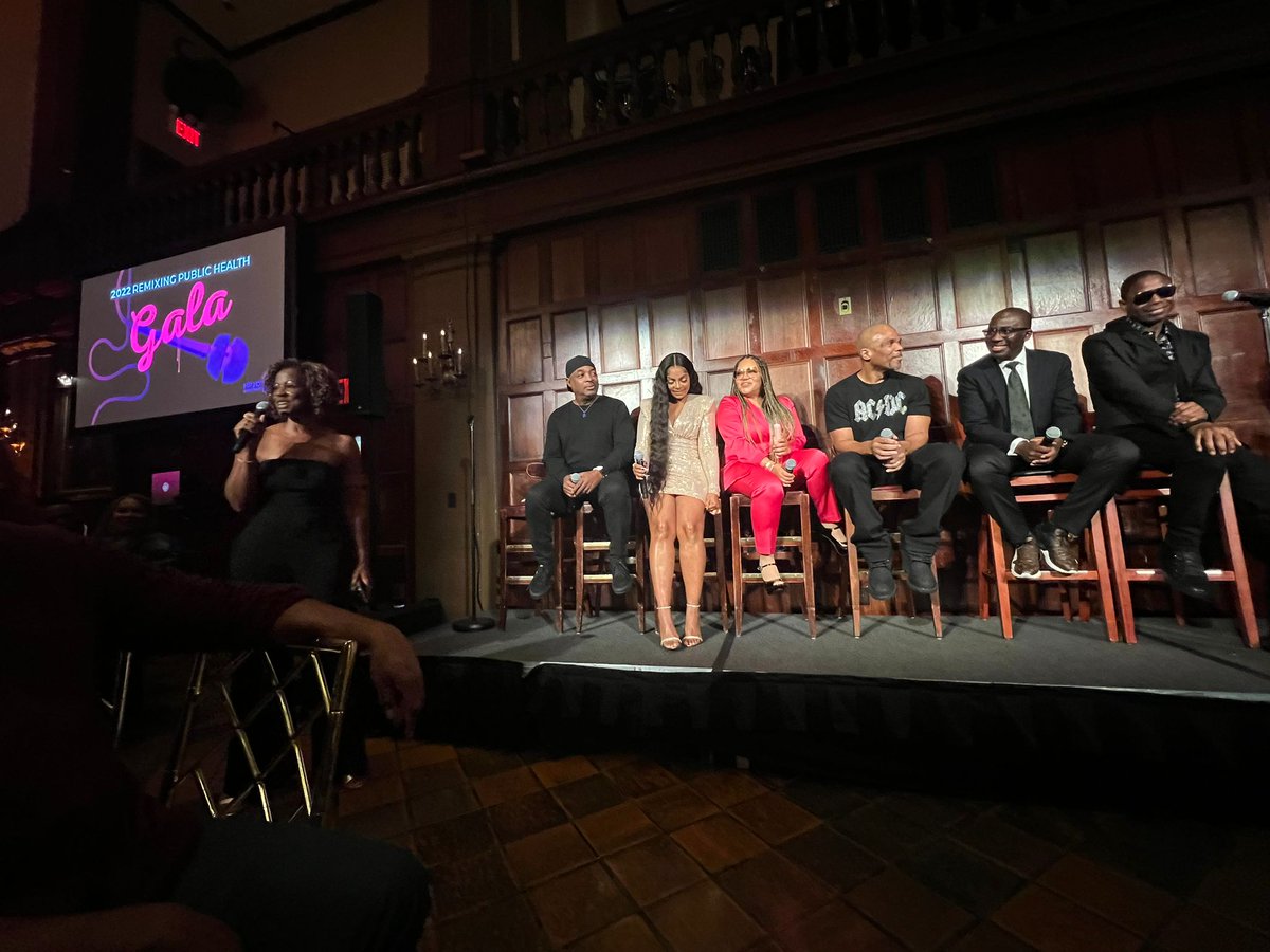 HHPHorg's tweet photo. 10/x Our own Patrice Webb (@KindnessGangsta) &amp; Soul are hosting a #RemixingPublicHealth Fireside Chat w/ a few of our closest friends: @RealDougEFresh @ashanti @MrChuckD @DaOnlySalt @THEKINGDMC &amp; the #HipHopDoc, Dr. Jide Williams.

#HealthEquity #HealthLiteracy #HealthDisparities https://t.co/Sm1gjTKTQI