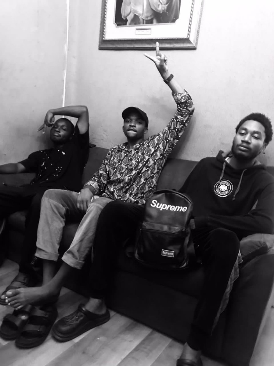 Wire_Nwosu's tweet photo. If Me Protecting My Dignity And Respect Is An Insult To You.................     
Change Course.... #lifeofajoberman #cheating #WhatsApp https://t.co/0IW4cbSEEW