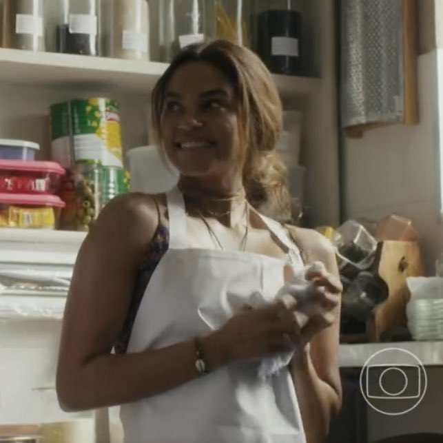 acervolucyalves's tweet image. brisa toda animada pq conseguiu o emprego, desse tamanho 🤏 #Travessia