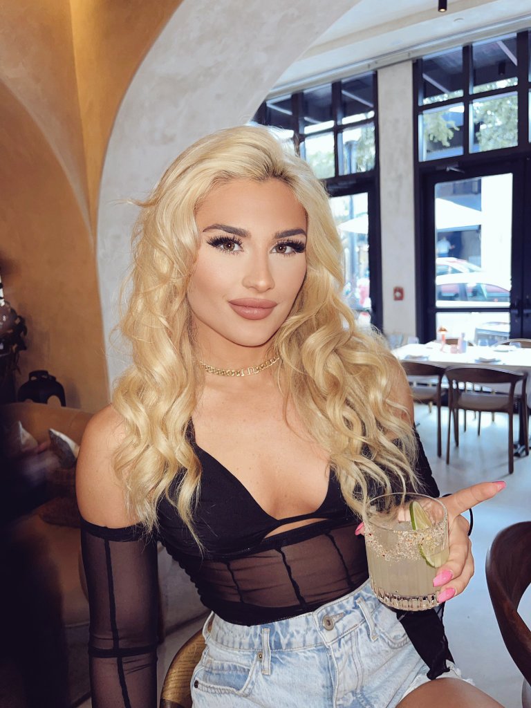 All eyes on 𝗠𝗘 💋