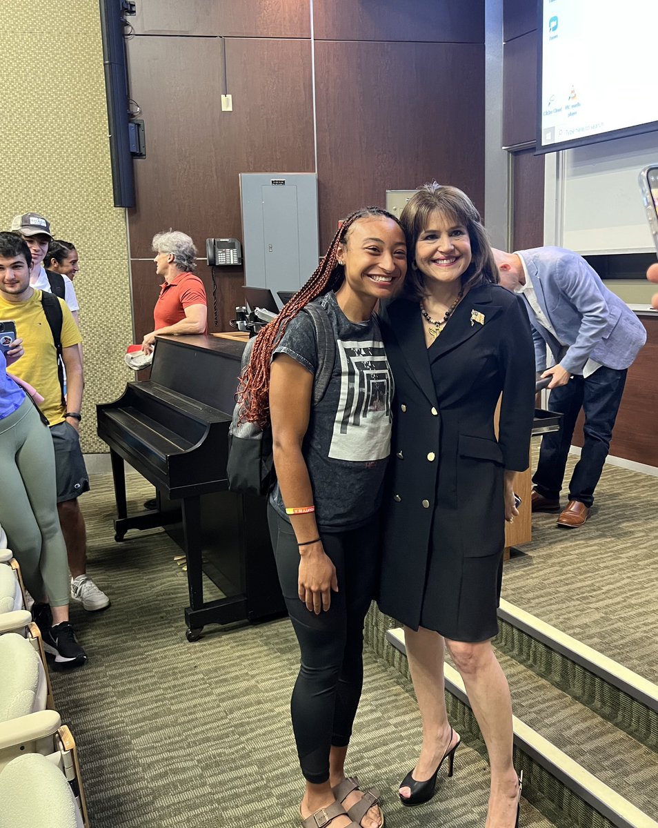 Great time speaking with students at the <a href="/univmiami/">University of Miami</a> Election Course, too bad my opponent María Elvira declined to attend - a disturbing trend that shows how little she cares about the district she currently represents.