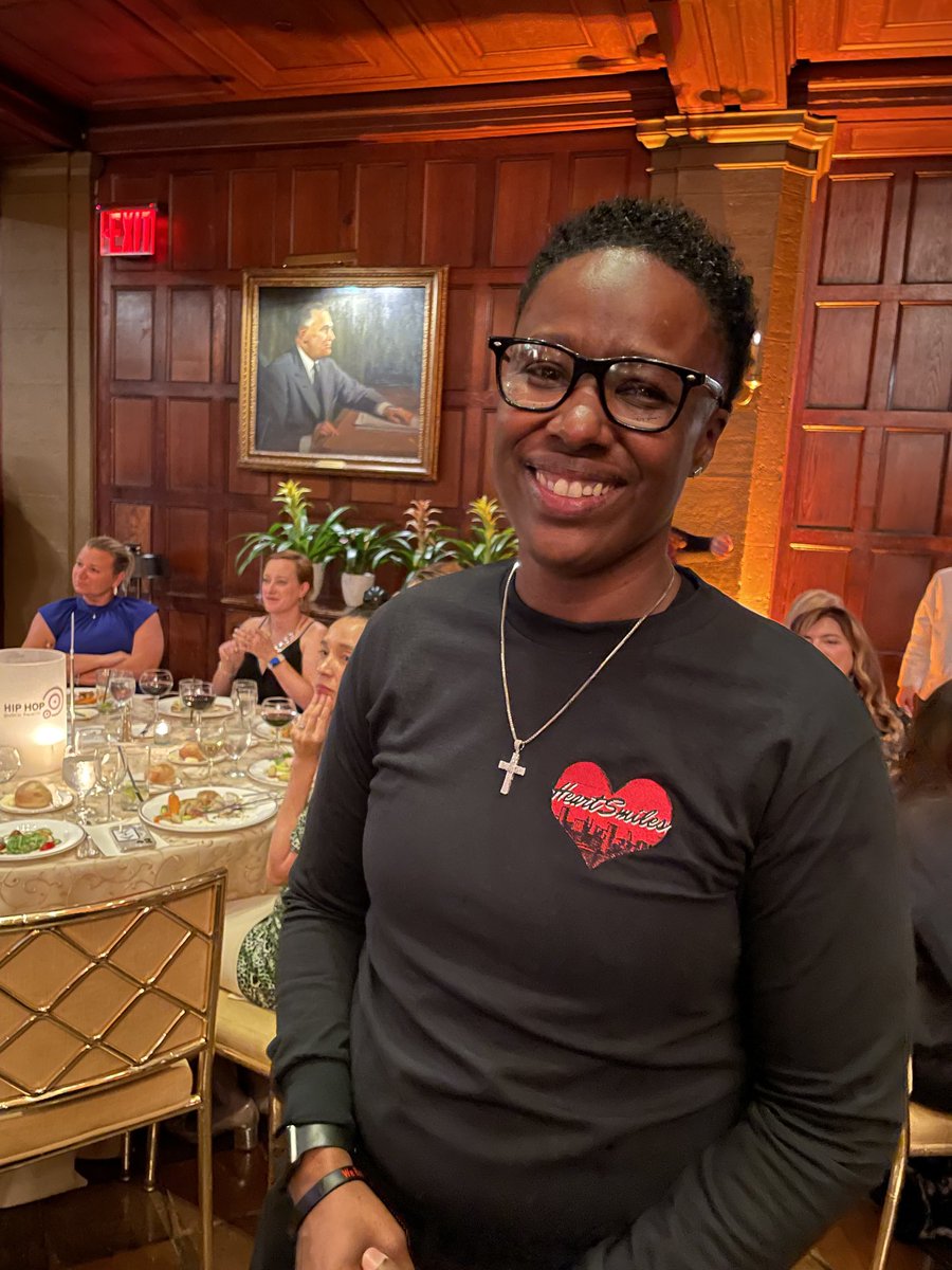 Bursting w pride that Joni Holifield ⁦<a href="/heartsmilesmd/">HeartSmiles</a>⁩ just won the Remixing Public Health Award ⁦<a href="/HHPHorg/">Hip Hop Public Health</a>⁩ . Joni, you're a true inspiration 💕