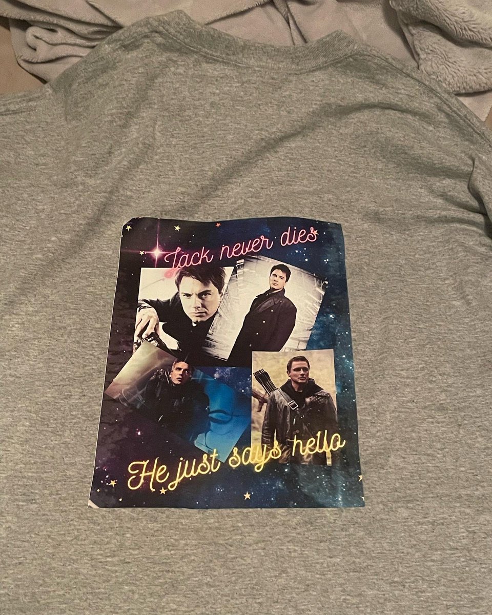 daveabdul's tweet photo. @JohnBarrowman  my shirt for comuc con this weekend https://t.co/Odm2YuqUqt