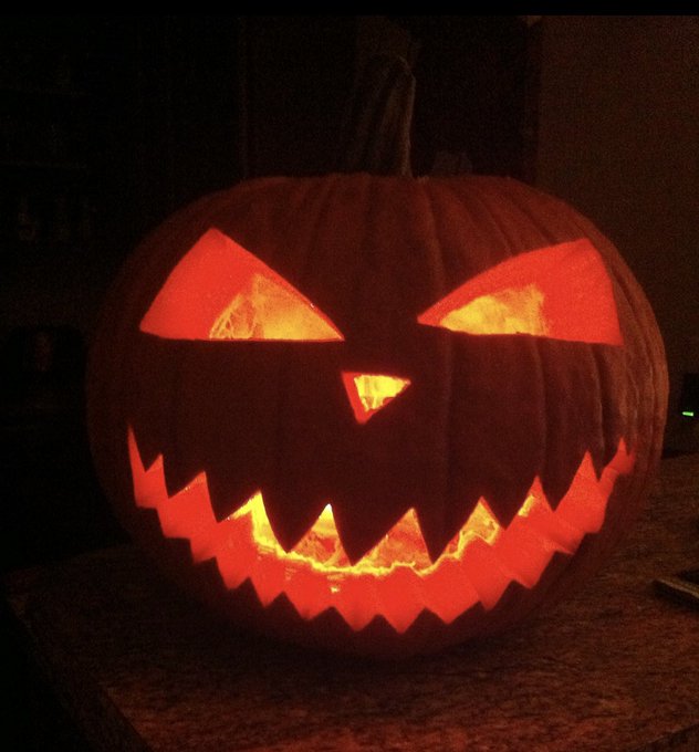 Did a little pumpkin carving tonite for Halloween. I&rsquo;ll be handing out some &ldquo;candy&rdquo; very soon! https://t<a href="/tag/christianlouboutin"class="tags"><span>#christianlouboutin</span></a>