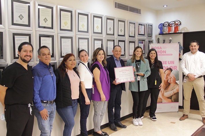 AlertaRosamx's tweet photo. El día de hoy @Sisamex ratificó por séptimo año consecutivo su compromiso con todas sus mujeres al obtener su renovación del Distintivo Empresa Rosa 2022.
Los felicitamos por este esfuerzo tan importante en favor de la mujer. https://t.co/zd2zatBmDS