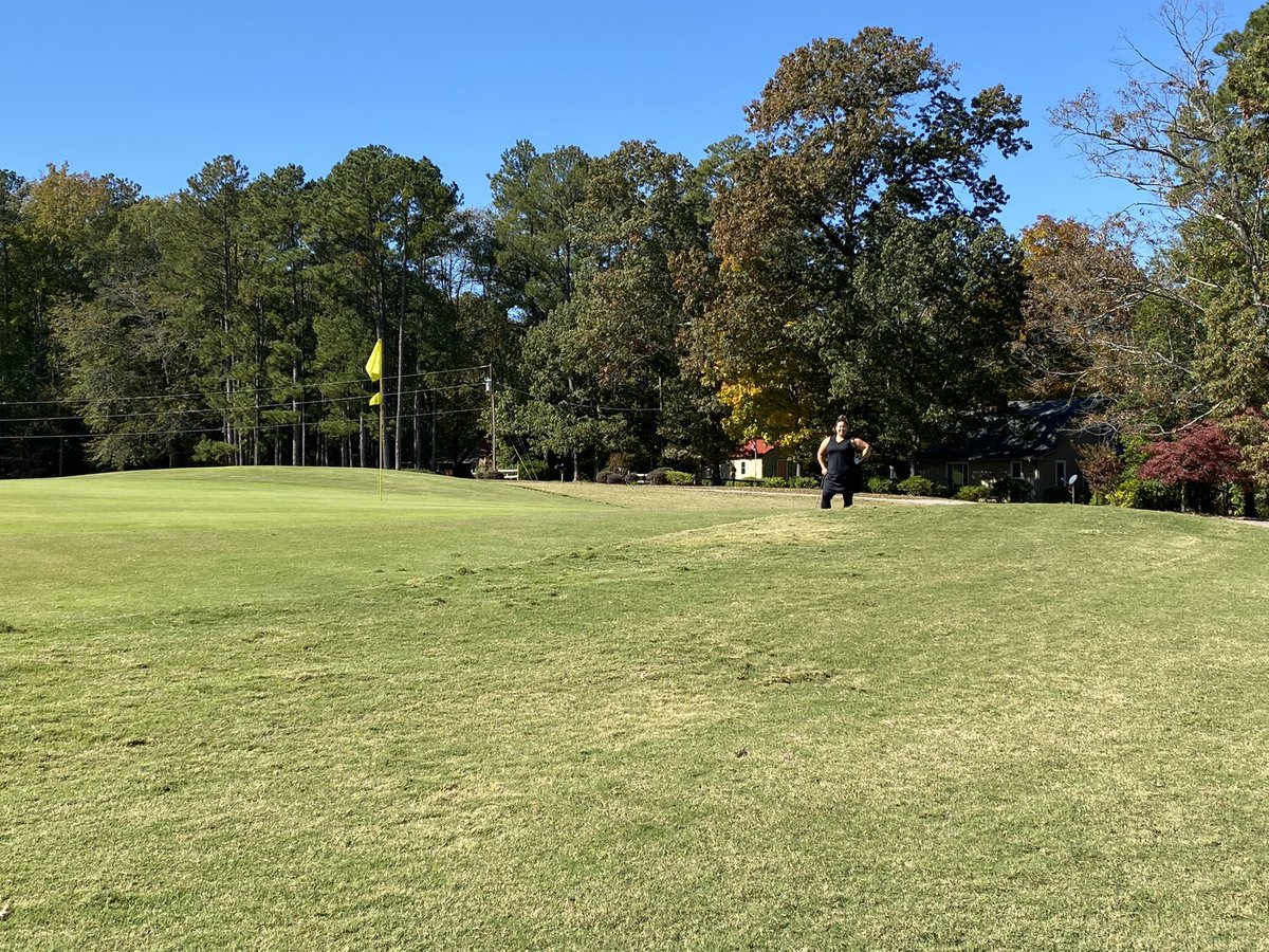 TurfMs's tweet photo. Made a putt thiiiiiiiiis far. #basicallypro #golf #turfmaintenance #jobperks https://t.co/gWYeb9vSFw