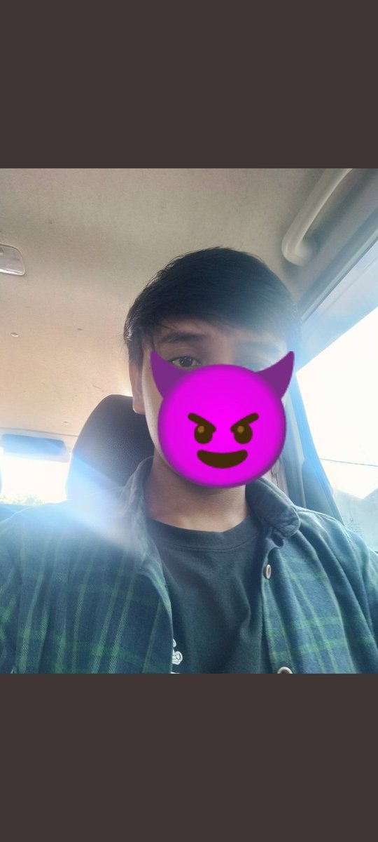 Karazal3's tweet photo. Tante-tante girang atau ibu-ibu kesepian DM dong😊 https://t.co/92THbICdHv