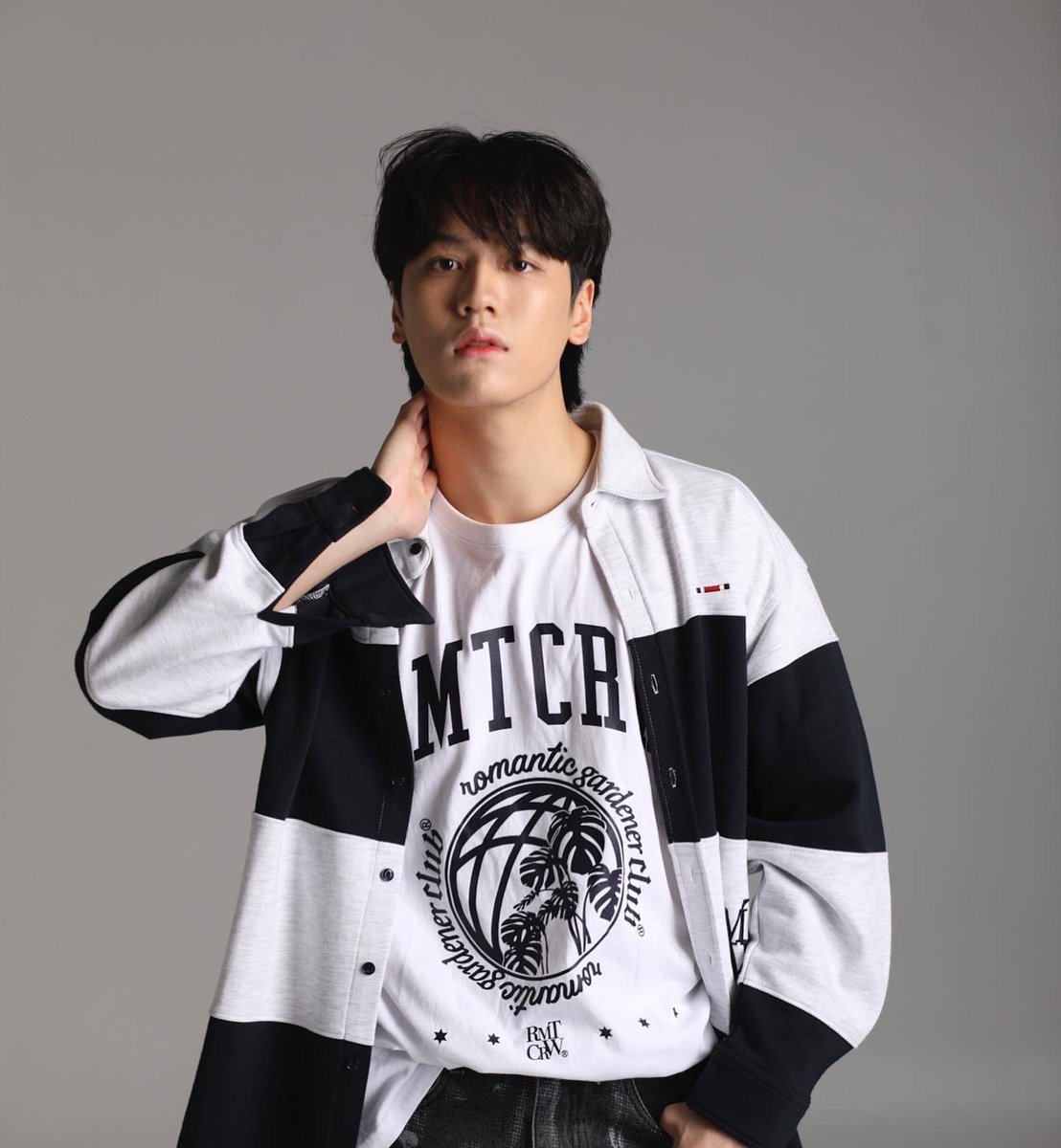 WarperOfficial's tweet photo. NaMes Chowanmai 

#NaMes #Chowanmai #Alandth #Dance #TalentedArtist #Warperofficial https://t.co/h7HtlruWCd