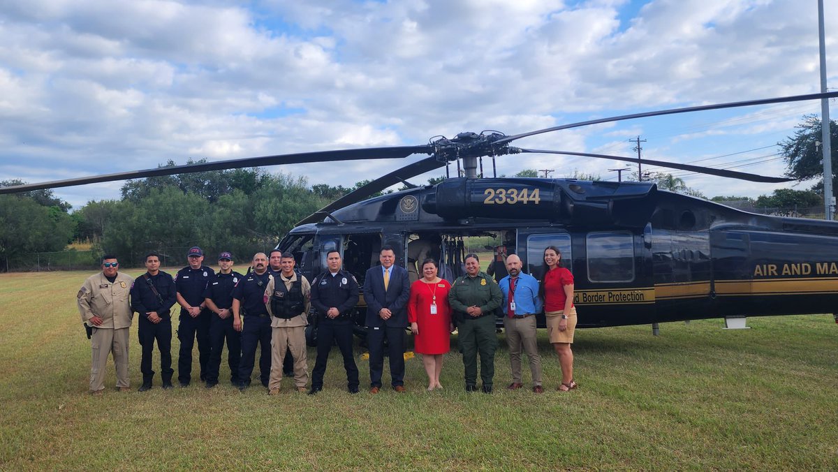 USBPChiefRGV's tweet photo. Investing in our youth is priceless!  

#CelebrateLifeLiveDrugFree
#redribbonweek #LightUpAmericaRed #advocacy @DEAHQ https://t.co/7Dwa2bM5k9