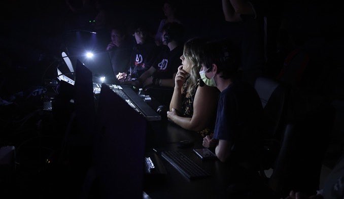 4D_Productions's tweet photo. Thank you to all who came to our open house!!! We had a lot of fun and we hope you did too!!
#4dproductions #techcrew #lighting #lightingdesign #lightingprogramming #backstage #setdesign #video #videoproduction #sound #soundmixing https://t.co/zPU6zr2Fxd