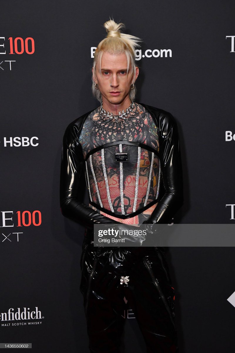 MGK Brasil tweet media