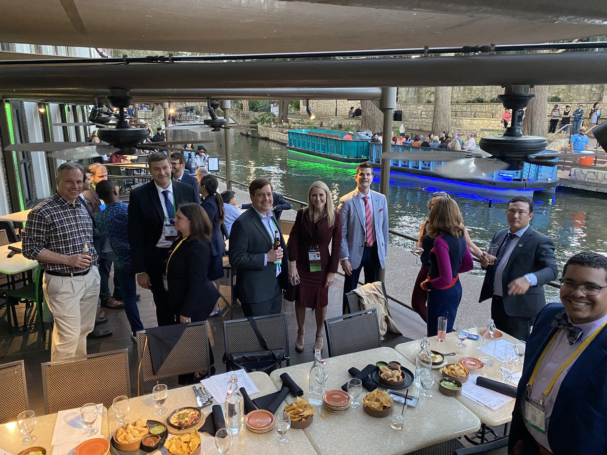 Great turnout of #radonc physician-scientists at tonight’s *ninth* annual #CROPS 🌽 happy hour!! We had everyone from med students to tenured faculty — fantastic to see old friends and meet new ones. Thanks and see you next year! #ASTRO22 @ASTRO_org @ARRO_org