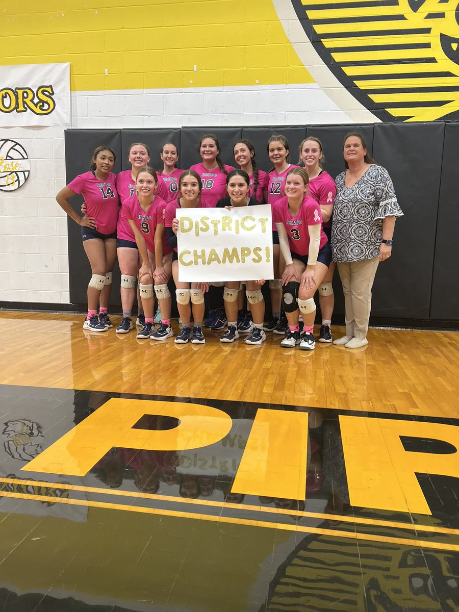 TheFlockNation's tweet photo. HUGE congratulations to our @HondoVolleyball team as they clinched the District Championship tonight with a 3-0 sweep over Lytle. #FearTheFlock #getawin https://t.co/RDNnBFuTO3