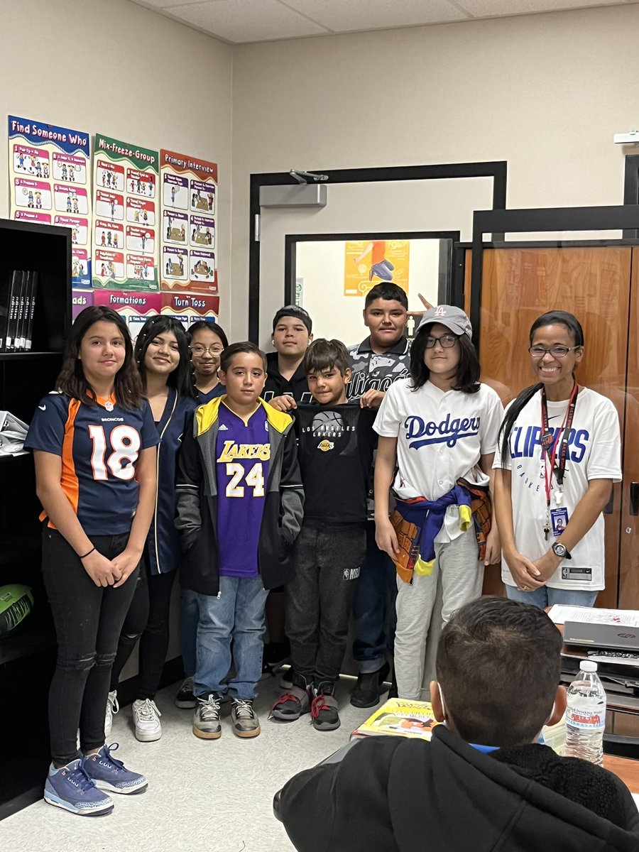 El Mirage representing during Red Ribbon Week!  Thank you Ms. Littlejohn for always being so positive for your students.  You are sincerely appreciated! #aesd #aesdhr #RedRibbonWeek #teachertwitter
