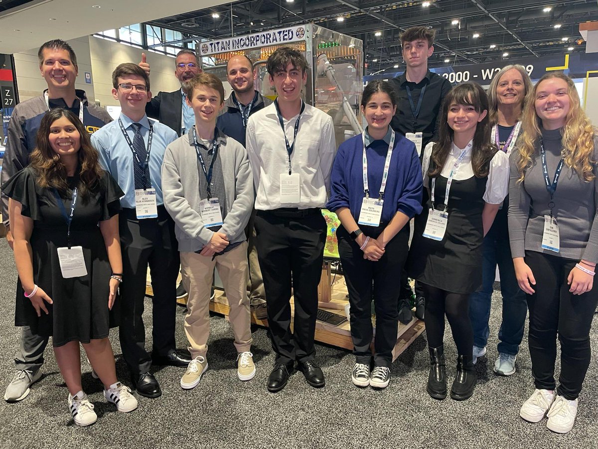 GBSEngineering's tweet photo. Our Pack Challenge team did an amazing job at Pack Expo 2022! We finished in 2nd place for Overall Best in Show and took 3rd place in the Sales/Marketing category! https://t.co/njXVEi1HX1