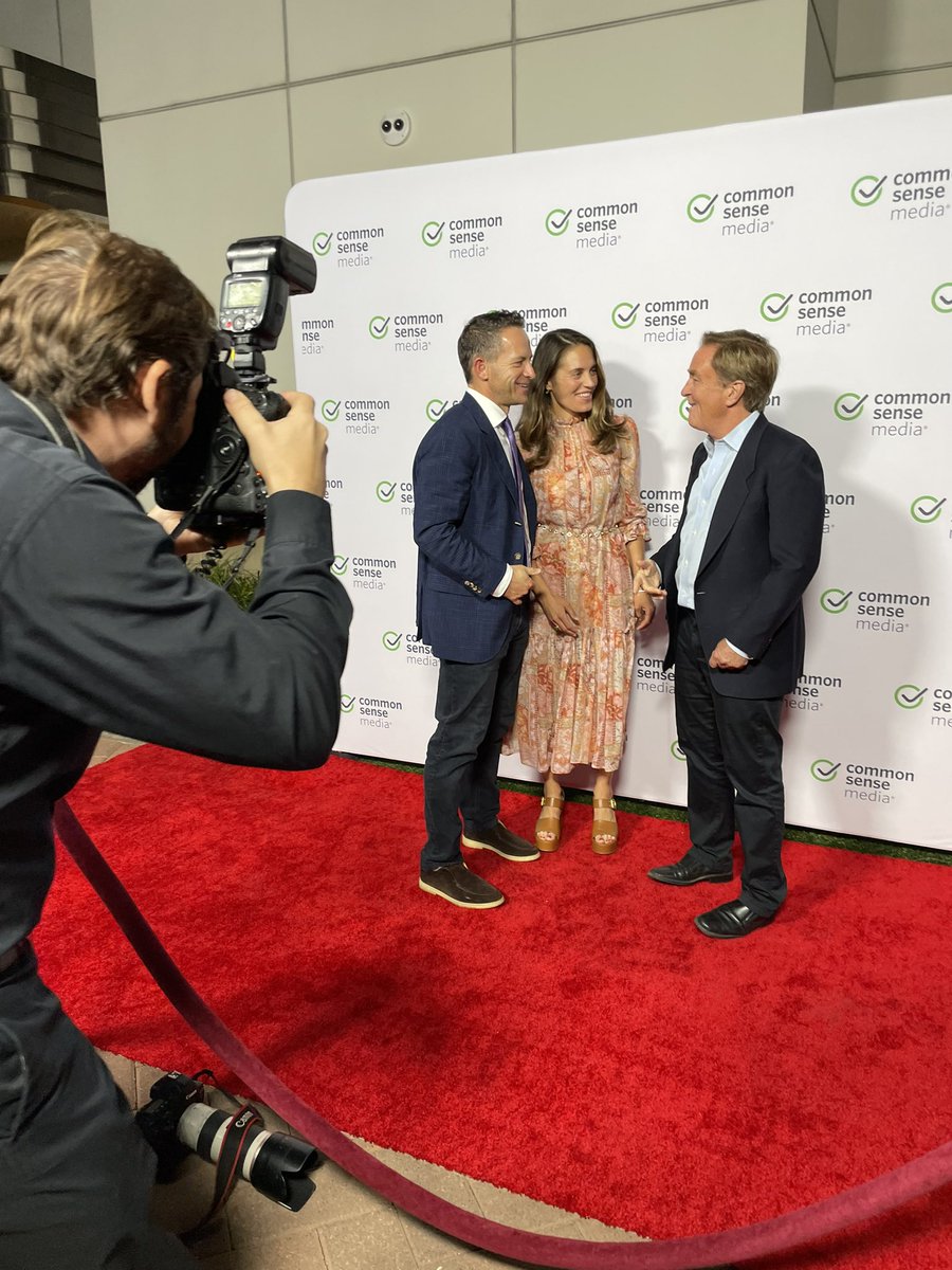 Spyparent's tweet photo. RT CommonSense: RT @jimsteyer: Truly incredible to be back in person with some of our biggest and long-time supporters at the #CommonSenseAwards in Los Angeles. Great way to kick-off celebrations ahead of @CommonSense’s 20th anniversary! https://t.co/B7tF1oYBfD