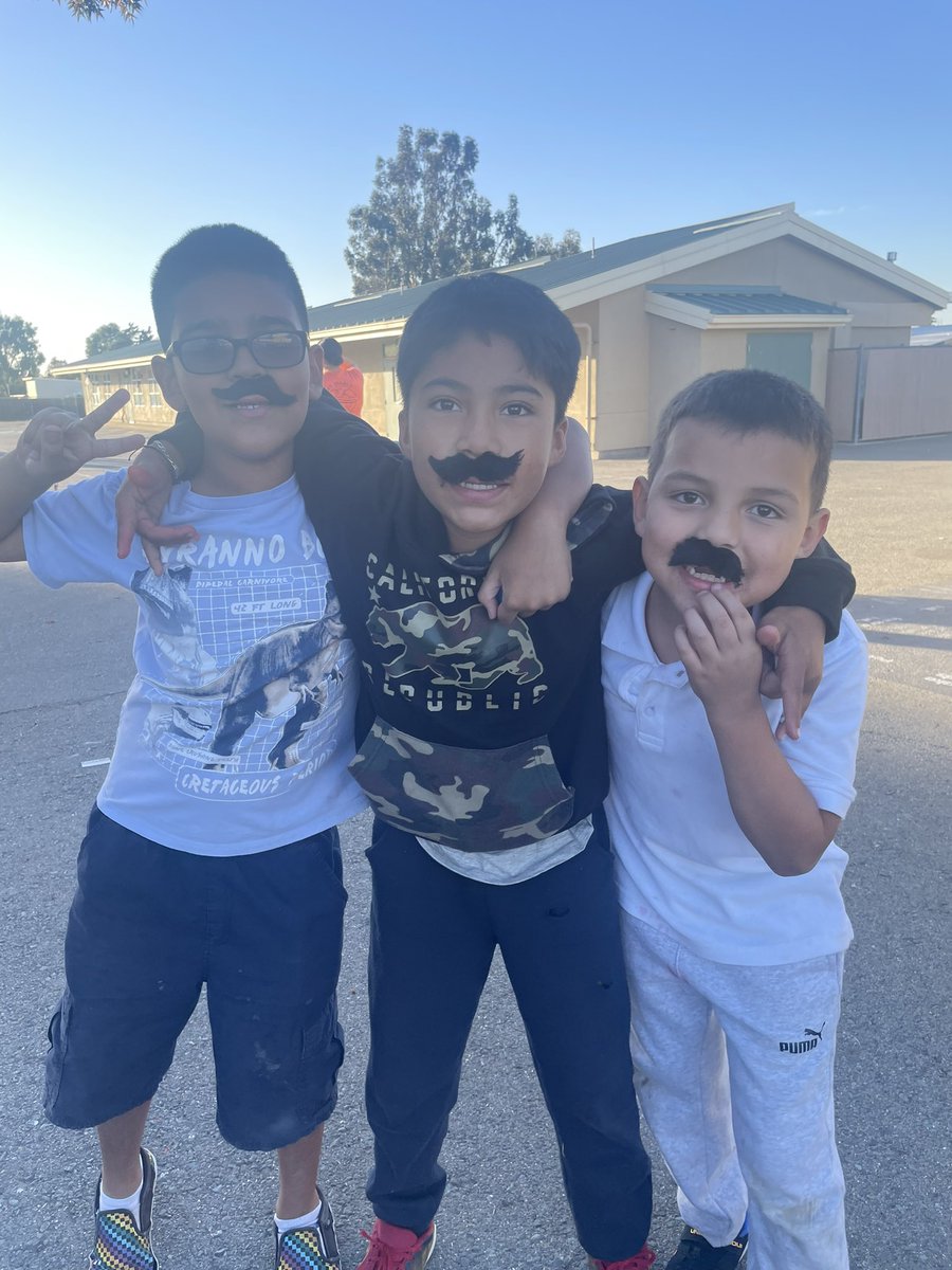 SAES_CARES's tweet photo. Student had a blast at todays C.A.R.E.S. Shop! Can’t wait for next months! #SEA #ShoreAcresElementary https://t.co/VJ9wpBI6JZ