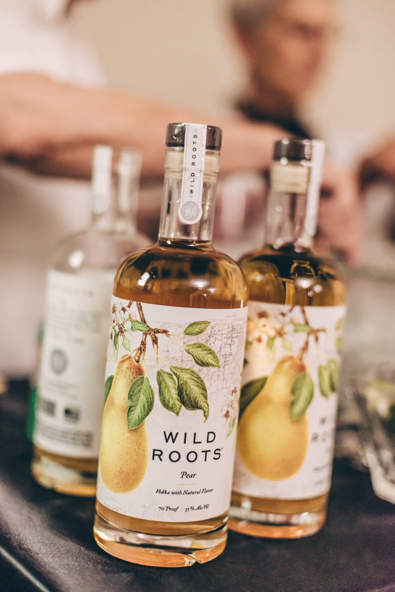 45thParallelPDX's tweet image. Tune in to Club Mod on Saturday, October 29 at 9:00 PM PT to hear a recent live recording of John Cage‘s 1942 radio play 'The City Wears a Slouch Hat,' performed by some of your favorite All Classical Portland hosts! 
@45thParallelPDX 
📻: 89.9 FM or allclassical.org