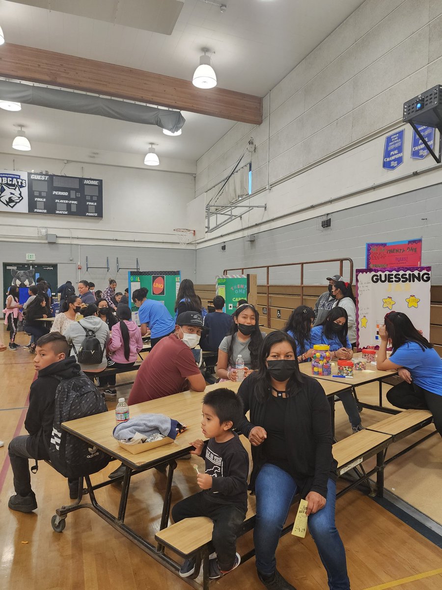 RhmsBobcats's tweet photo. Our 1st Math Night of the year was quite a success! Looking forward to our next one.  #BobcatPride #Bobcatmathletes @mlrod32  @PajaroValleyUSD @RhmsBobcats https://t.co/lYfK6VEtVg
