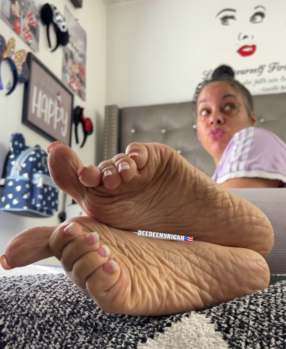 DeedeericanF's tweet photo. Gn!!!!! This 🎥will be up soon on my #onlyfans #subscribe #iposteveryday #veryconsistent #tonsofcontent #feetvids #wrinkledsoles #soles #feet #toes #feetfetish https://t.co/Xf1mu9L4yH