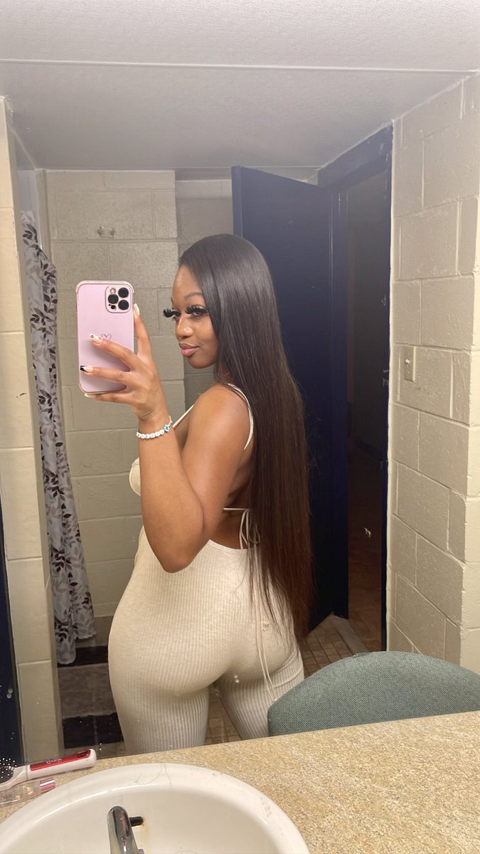 prettyassnesssa's tweet photo. Show me some love y’all🤎🤎🤎🤎 https://t.co/IbiNhZPy8b