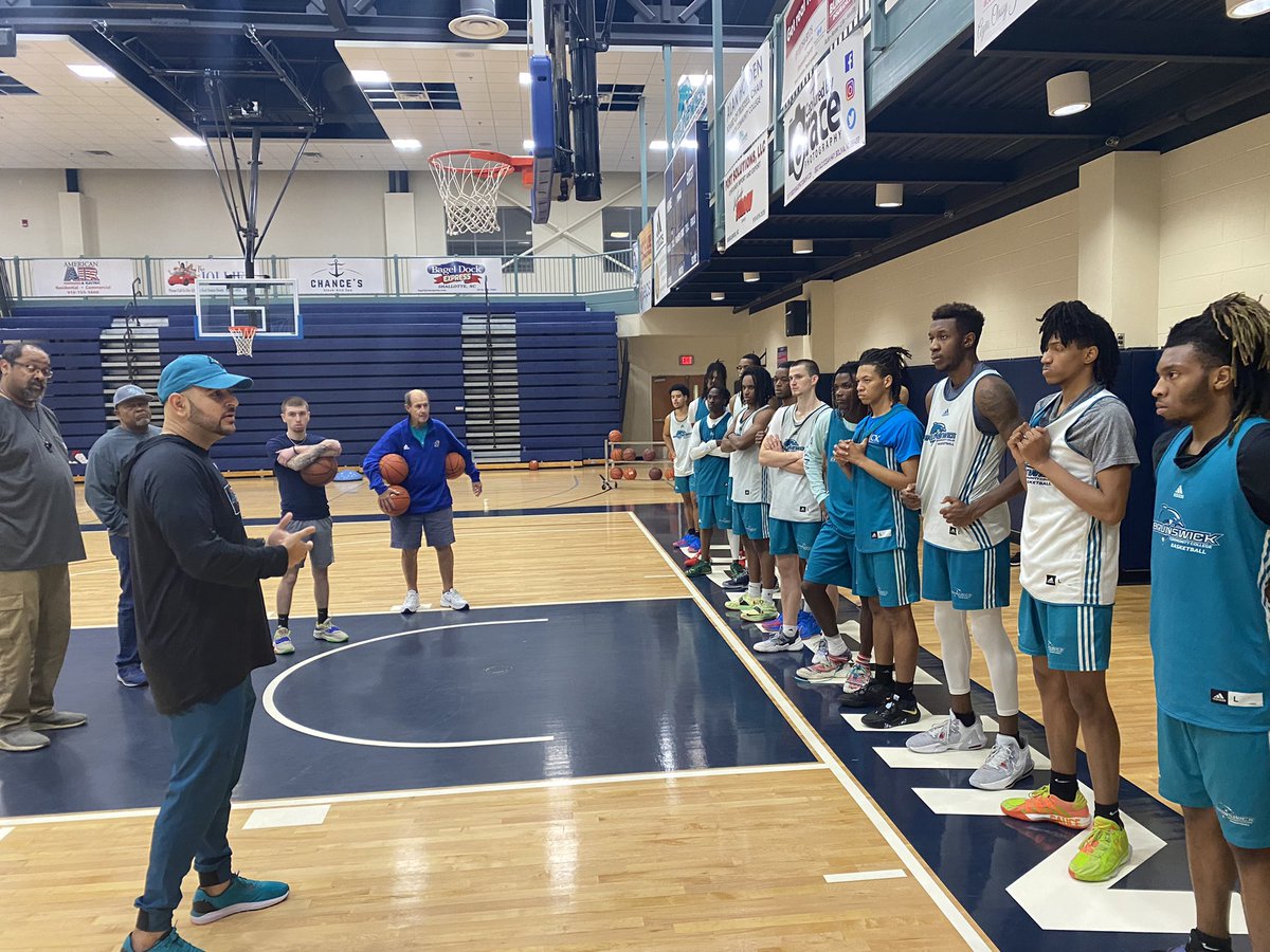 We at @BrunswickCC_MBB would like to thank Coach @NimaOmidvar of @CoastalMBB for visiting practice tonight. First time at BCC and stated that he will be back soon. #BccDolphinsFlying