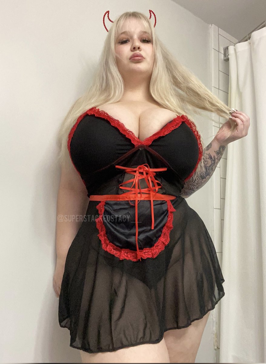 superstackstacy's tweet photo. Your favourite devil maid 😈 https://t.co/P5chKXFMk4