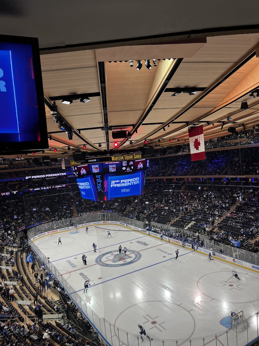 jhaabh's tweet photo. #digitaltransfomation powered by Infosys at the Madison Square Garden.. #rangers match what an #awsome #experience at the arena today @InfosysUSA @NYRangers https://t.co/tcfDsuxIEW