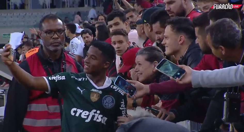 mmurilodias's tweet photo. Isso aqui é foda demais!

Não vai se formando apenas um jogador do Palmeiras, vai se apresentando ao Brasil um dos mais promissores jogadores dos últimos tempos! https://t.co/QIE0bdUVDg