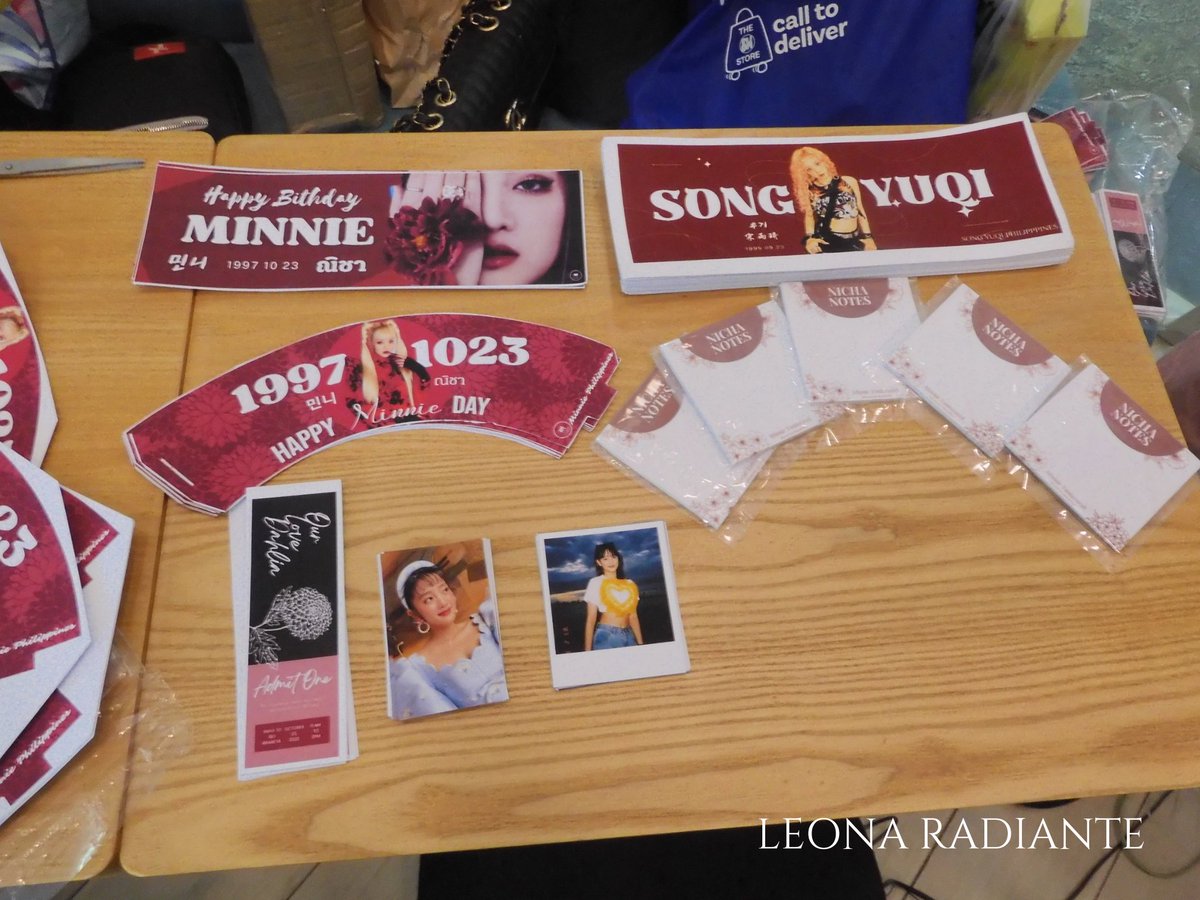 LeonaRadiante28's tweet photo. [10232022] KIM MINNIE PH CUPSLEEVE EVENT - SMILE TO GO ARANETA CITY

1/2

#EscapeWithMinnieDay
#MINNIE #민니 #มินนี่ 
#OurLoveDahlia https://t.co/WhhePrbXK4