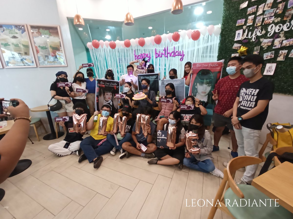 LeonaRadiante28's tweet photo. [10232022] KIM MINNIE PH CUPSLEEVE EVENT - SMILE TO GO ARANETA CITY

1/2

#EscapeWithMinnieDay
#MINNIE #민니 #มินนี่ 
#OurLoveDahlia https://t.co/WhhePrbXK4