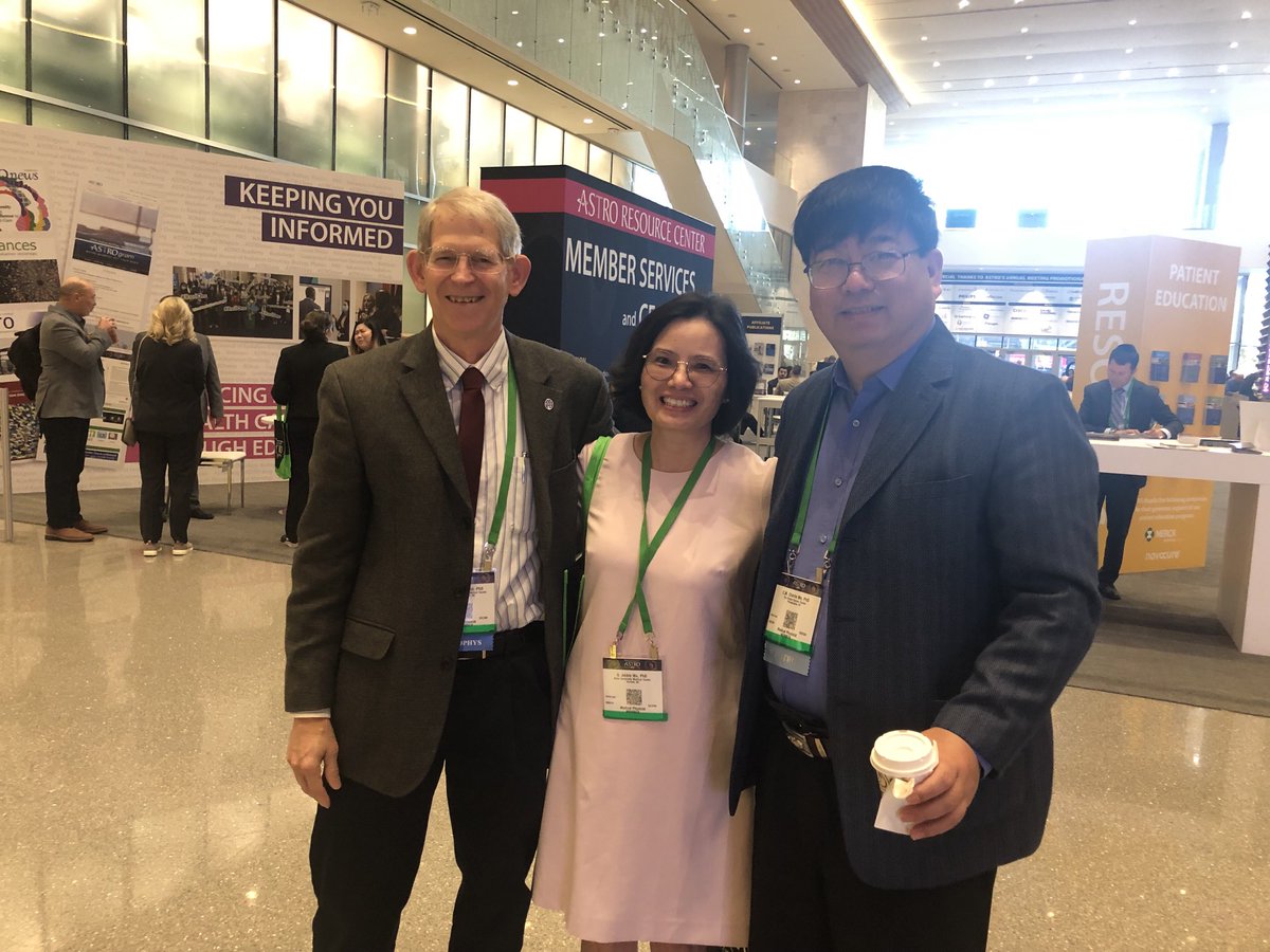PhDpingxia's tweet photo. Running into AAPM president (Dr. Bourland) and old friends Jackie and Dr. Charlie Ma #ASTRO2022 #CleCancer #AAPMHQ https://t.co/CMLAjL5yxa