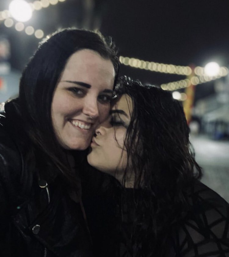 ZariyahFiyah's tweet photo. She’s amazing 🥰 and all mine #wlw #LGBTQ https://t.co/KIY3vNTlgc