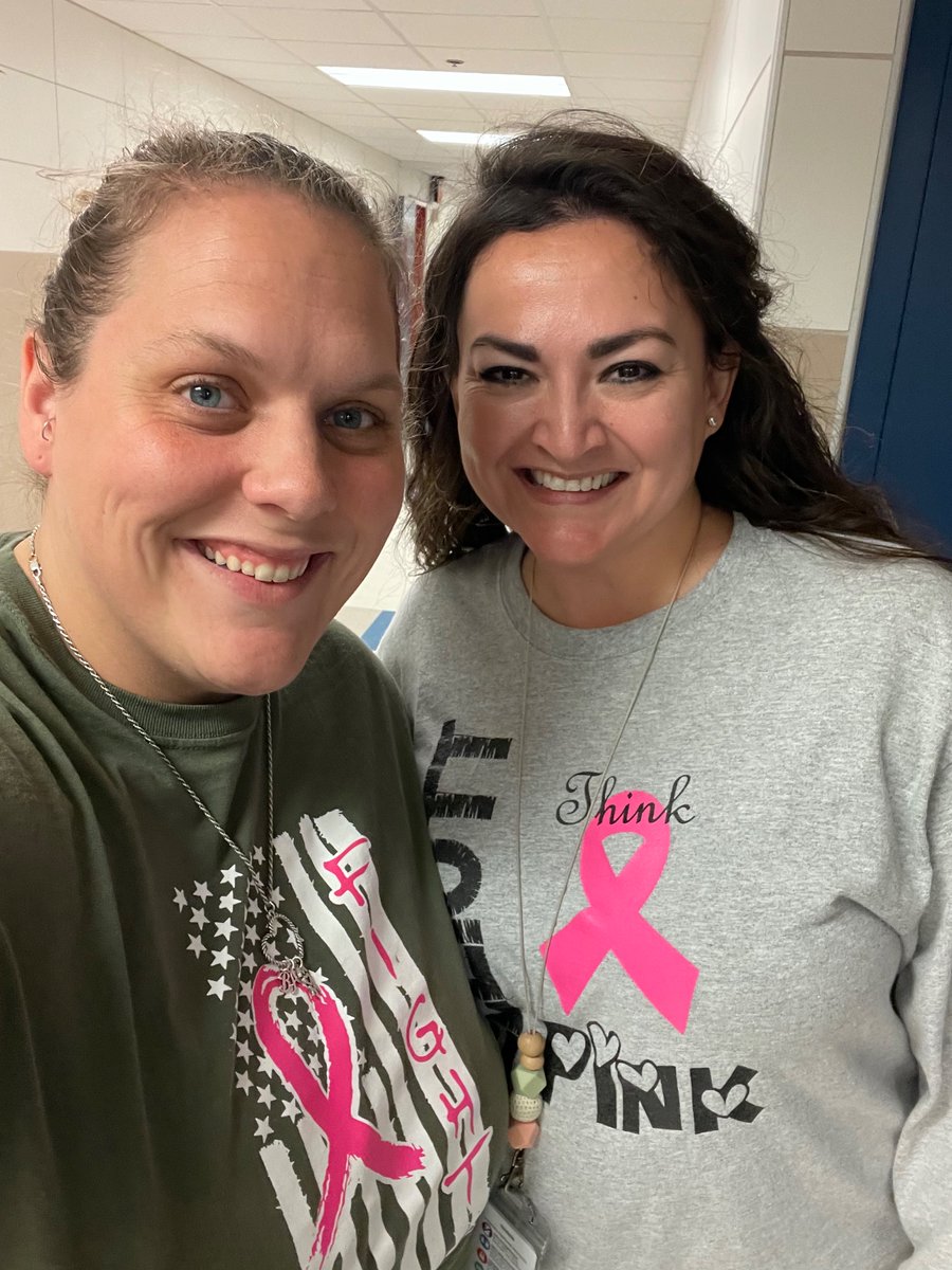 #PinkOut #BreastCancerAwarenessMonth @ElliottEagles <a href="/MrsWalkerA/">Alicia Barrio Walker</a>