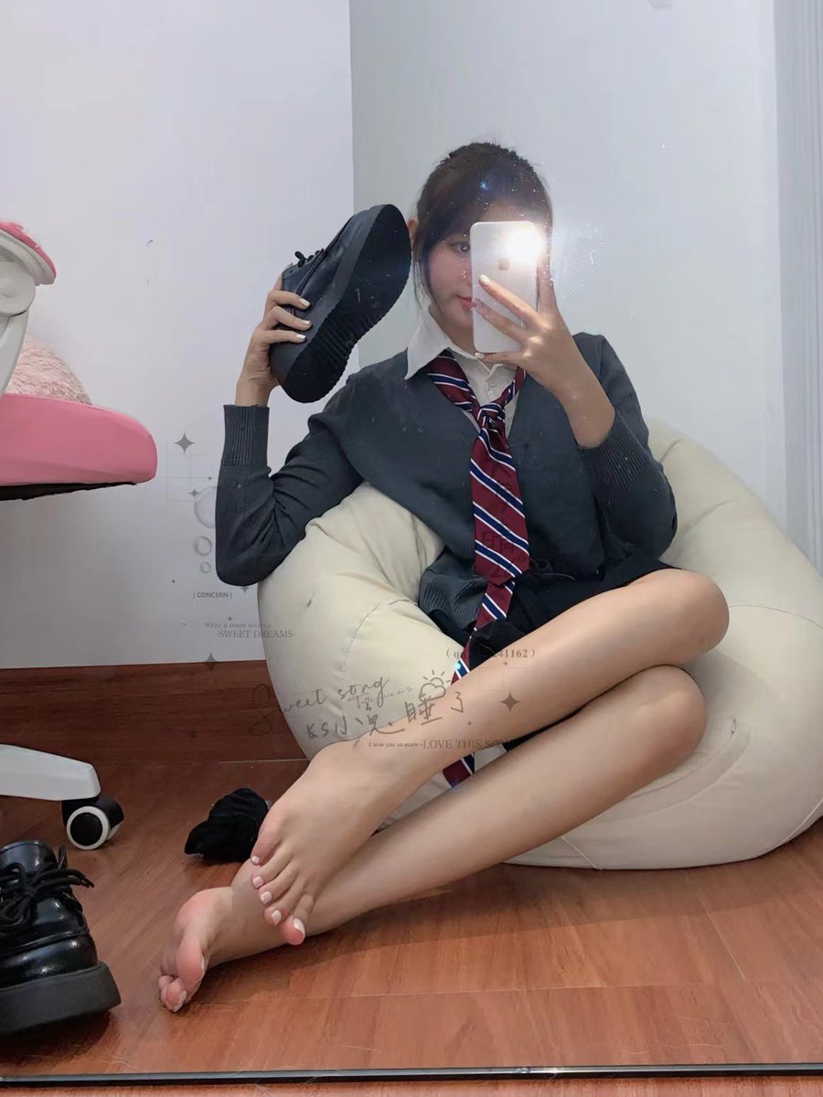 VecjjR's tweet photo. 过门槛随机抽个哥哥裸聊 https://t.co/lIuOnAFdDj