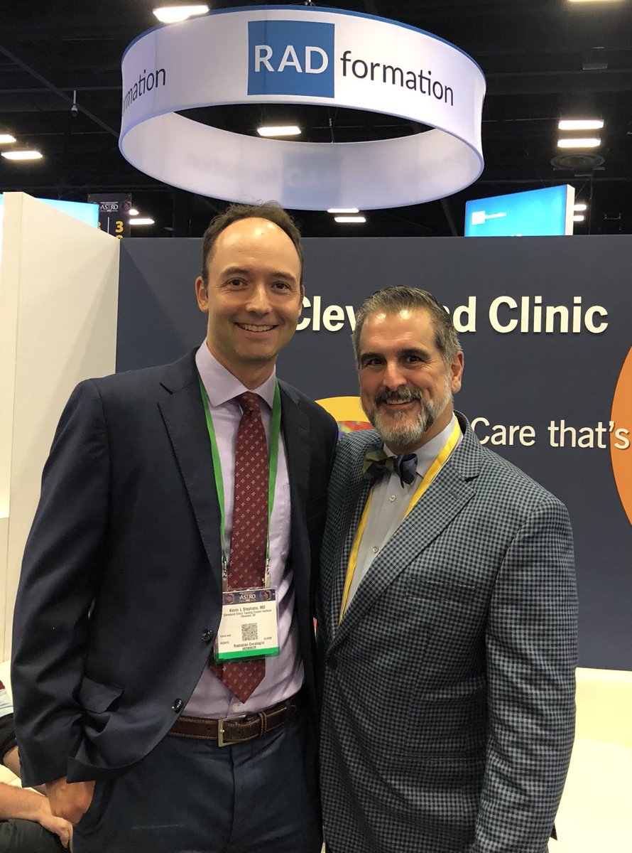 PhDpingxia's tweet photo. Our star radiation oncologists ⁦@MdStephans⁩ and Dr. Videtic #Astro2022 #CleCancer https://t.co/YiurTDeqol