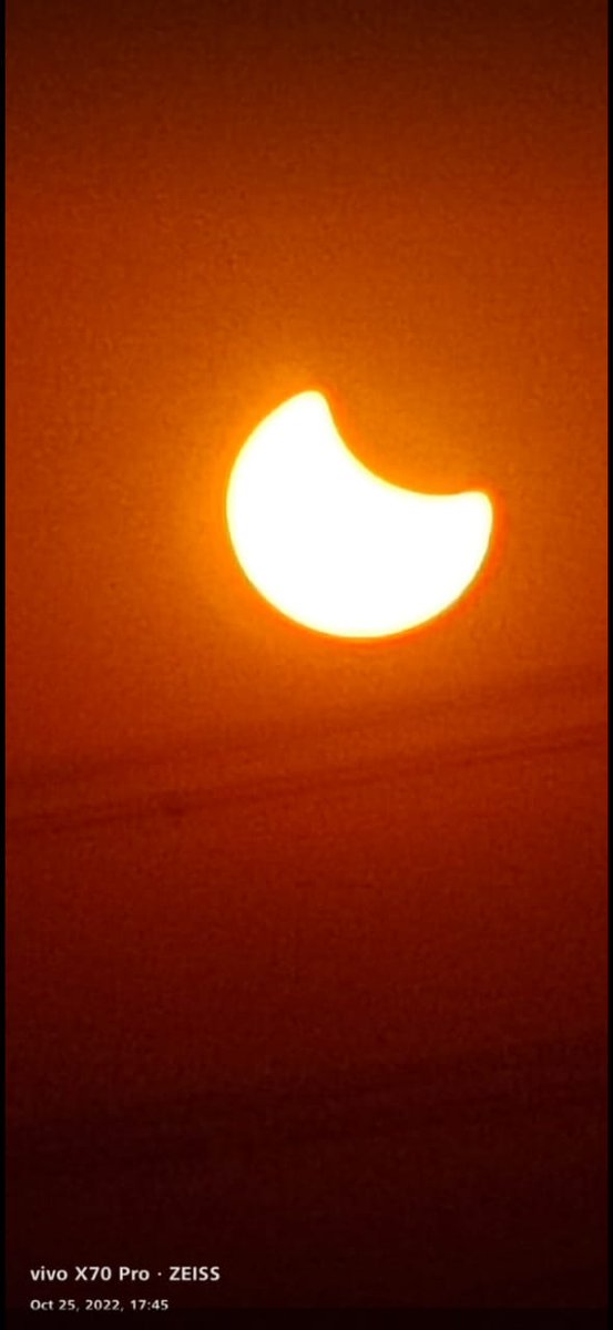 bcdcscdwarka's tweet photo. Solar eclipse in dwarka
@InfoGujcost @narottamsahoo @COLLECTORDWK @jitu_vaghani @ddodevbdwarka @PMOIndia @CMOGuj @IndiaDST @vnehra @narottamsahoo @GujScienceCity @DrMatang @DrMatang @GijubhaiB https://t.co/k6zdPgckQe