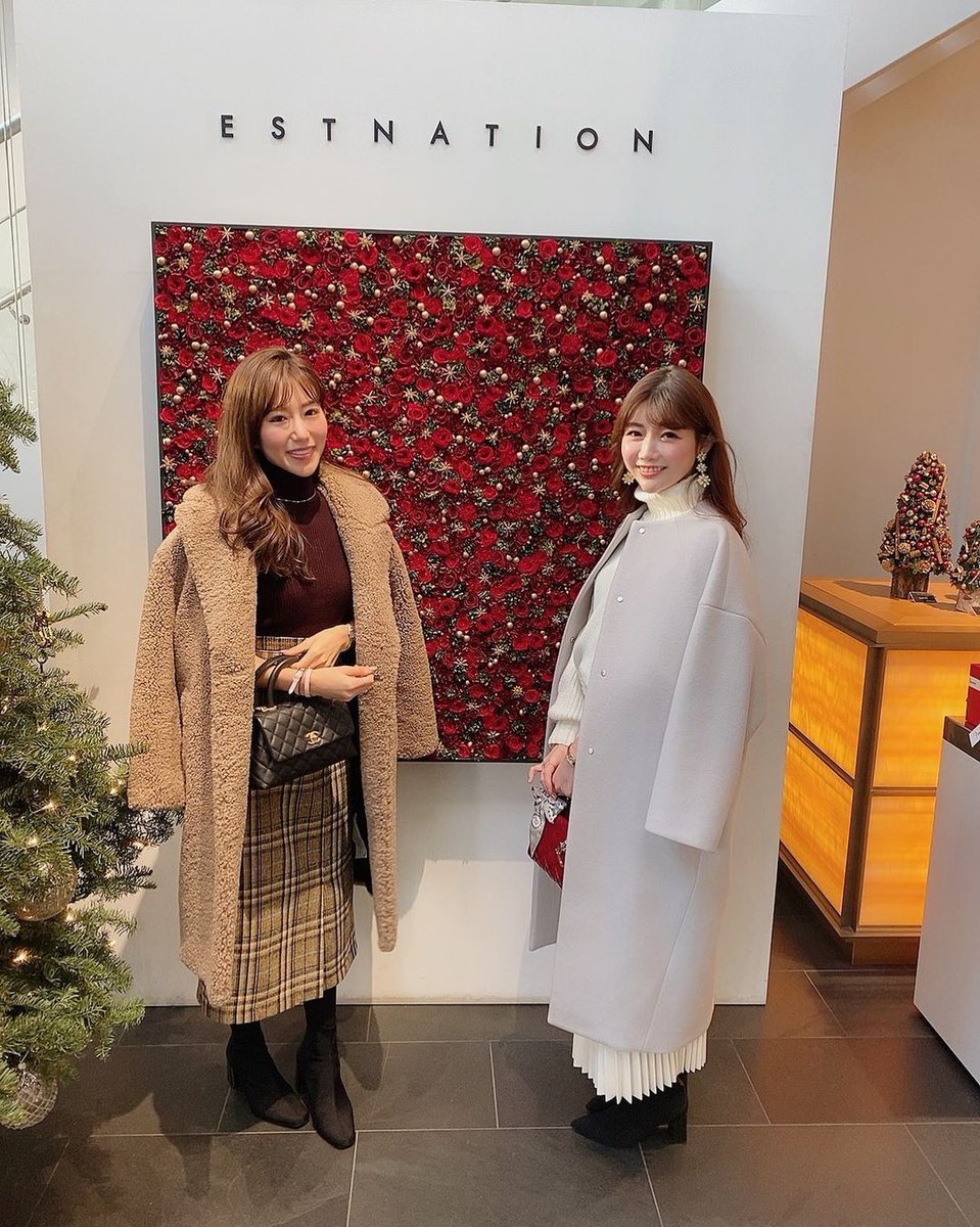 yleoo86's tweet photo. 𝑲𝒐𝒃𝒆♥ ... しょっぴんぐ♡ 冬服たくさん見に行って、 大学生の時から服の趣味も似てる、こだわるところも似てる笑笑 .❤️

#zara #dior
#ディオール https://t.co/oaBFPQy3My