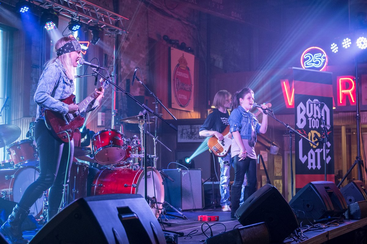 I'm surprised at how much we're getting into Halloween in this country... If you're into music and costumes, here's what Superior has to offer this coming weekend. pioneerproductions.blogspot.com/2022/10/this-c…