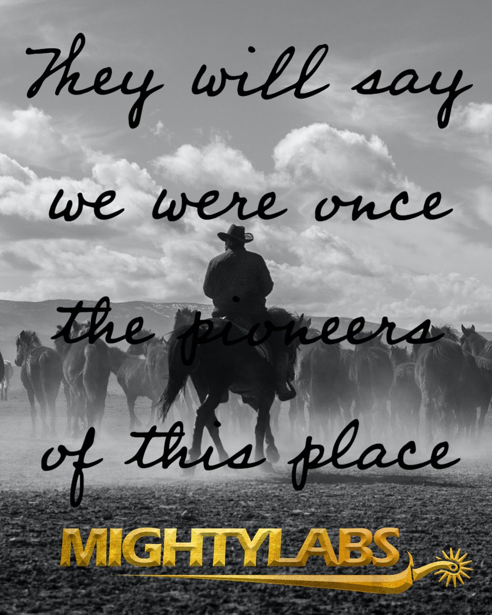 Cali_Sue_'s tweet photo. Hey frens, do me a favor and go follow 
@allmightylabs   🤠👀 https://t.co/UeYyGAa8QT
