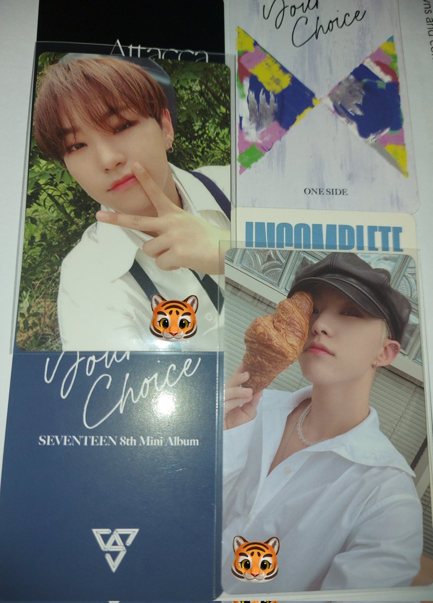 horangheight's tweet photo. wts lfb seventeen hoshi ph 

hoshi an ode beret peace - ₱300 
hoshi croissant - ₱500 

• ₱800 set 
• payo, 2 days reservation max 
• mint condi 
• dm to claim
• intl buyer w/ ph add 🆗️

sector 17 weverse ver hoshi svt hoshi bread croissant 세븐틴 호시 양도 ww https://t.co/QNJ8oOvdi1