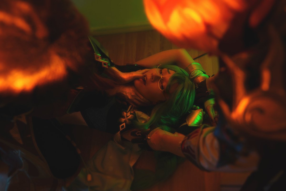 Jade_Poison's tweet photo. 🧡💙💚 #zhongchizhuweek @ZCBweek
°
Day5 - Dom/sub
°
#Zhongli - @lead_dragon_ 🔶
#Tartaglia - @milana_tepesh 💦
#Baizhu and edit - @Jade_Poison 🐍
photo - @trbrm_ 📸 https://t.co/8hyaYEMddL
