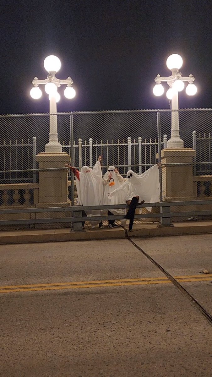 And for our #GhostChallenge, we went up to suicide bridge in Pasadena. #Spookygirls for the win.